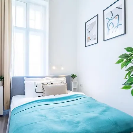 Mini Ultra Central Studio Budapest Extérieur photo